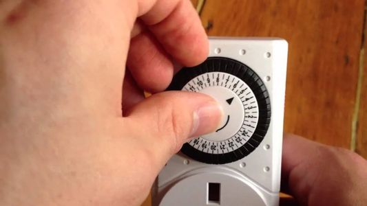 How to Set a Mechanical Timer